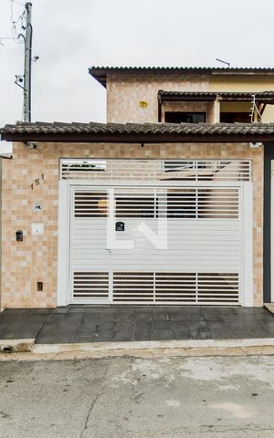 Casa à venda com 200m², 3 quartos e 4 vagasFachada