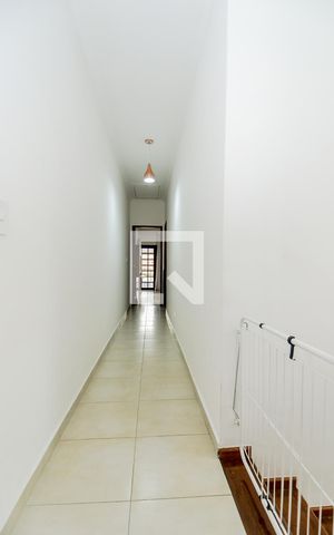 Casa à venda com 200m², 3 quartos e 4 vagasCorredor dos Dormitórios 