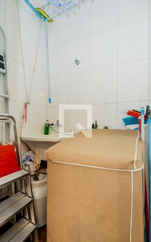 Casa à venda com 200m², 3 quartos e 4 vagasÁrea de Serviço