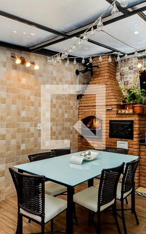 Casa à venda com 200m², 3 quartos e 4 vagasEspaço Gourmet