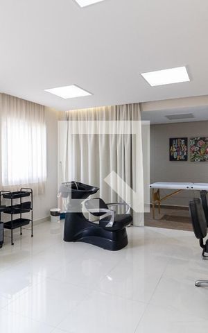 Apartamento para alugar com 47m², 2 quartos e 1 vaga Apartamento para alugar com 47m², 2 quartos e 1 vagaSalão de Beleza