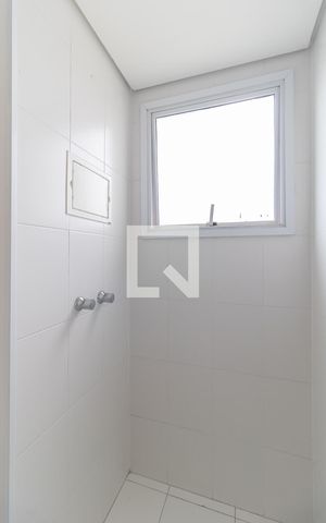 Apartamento para alugar com 47m², 2 quartos e 1 vaga Apartamento para alugar com 47m², 2 quartos e 1 vagaBanheiro