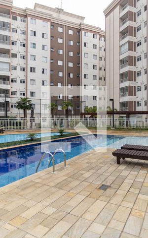 Apartamento para alugar com 47m², 2 quartos e 1 vaga Apartamento para alugar com 47m², 2 quartos e 1 vagaPiscina