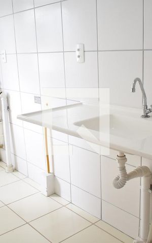 Apartamento para alugar com 70m², 2 quartos e sem vagaCozinha e Área de Serviço