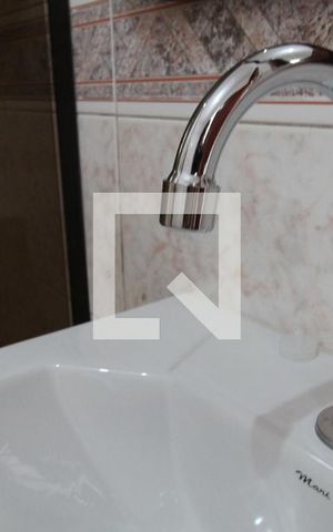 Casa à venda com 150m², 2 quartos e 2 vagasBanheiro - torneira