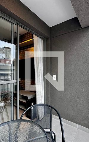 Apartamento à venda com 27m², 1 quarto e sem vaga Apartamento à venda com 27m², 1 quarto e sem vagaSacada