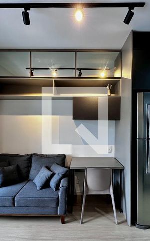 Apartamento à venda com 27m², 1 quarto e sem vaga Apartamento à venda com 27m², 1 quarto e sem vagaSala