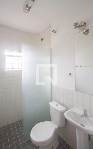 Casa para alugar com 80m², 2 quartos e sem vagaBanheiro