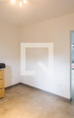 Casa para alugar com 80m², 2 quartos e sem vagaSala