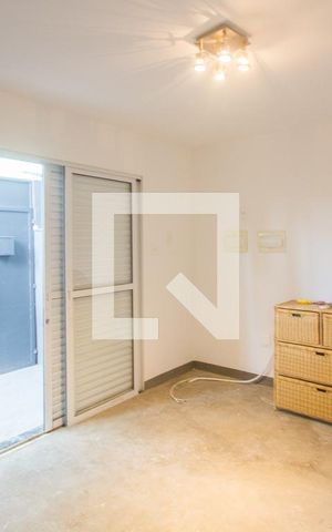 Casa para alugar com 80m², 2 quartos e sem vagaSala
