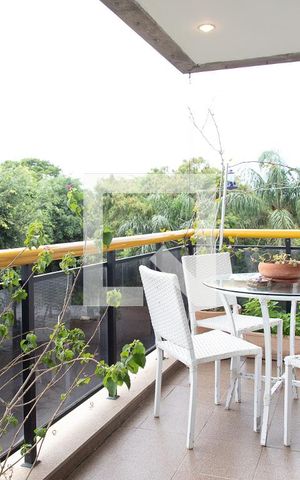 Apartamento à venda com 120m², 3 quartos e 2 vagas Apartamento à venda com 120m², 3 quartos e 2 vagasVaranda
