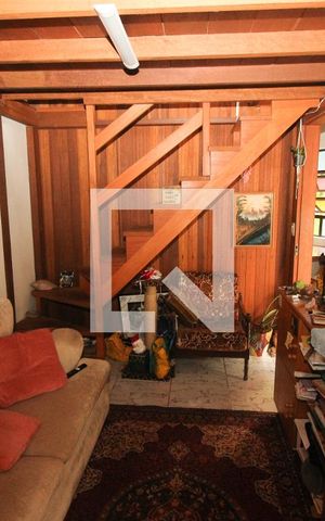 Casa à venda com 254m², 4 quartos e 5 vagas Casa à venda com 254m², 4 quartos e 5 vagasSala 2