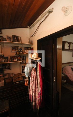 Casa à venda com 254m², 4 quartos e 5 vagas Casa à venda com 254m², 4 quartos e 5 vagasCloset da suíte