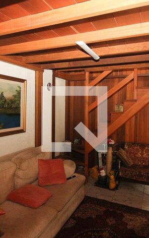 Casa à venda com 254m², 4 quartos e 5 vagas Casa à venda com 254m², 4 quartos e 5 vagasSala 2