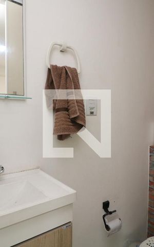 Casa para alugar com 34m², 3 quartos e 3 vagasBanheiro/Garagem