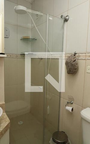 Casa para alugar com 34m², 3 quartos e 3 vagasBanheiro