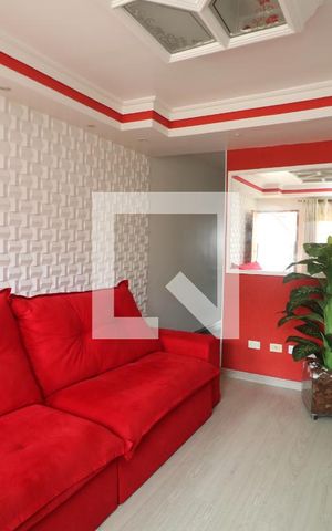 Casa para alugar com 34m², 3 quartos e 3 vagasSala