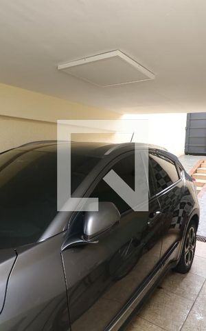 Casa para alugar com 34m², 3 quartos e 3 vagasGaragem