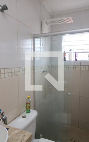 Casa para alugar com 34m², 3 quartos e 3 vagasBanheiro da Suíte