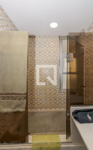 Apartamento à venda com 170m², 3 quartos e 1 vaga Apartamento à venda com 170m², 3 quartos e 1 vagaBanheiro