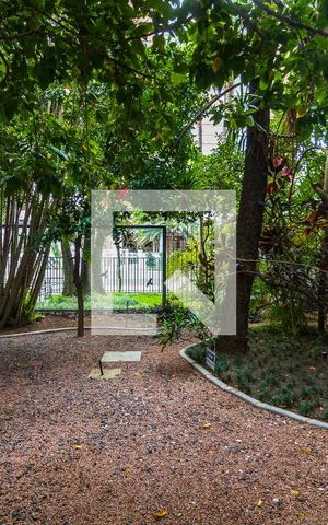 Apartamento à venda com 170m², 3 quartos e 1 vaga Apartamento à venda com 170m², 3 quartos e 1 vagaÁrea comum