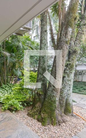 Apartamento à venda com 170m², 3 quartos e 1 vaga Apartamento à venda com 170m², 3 quartos e 1 vagaÁrea comum