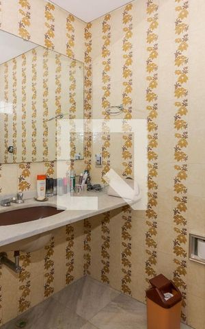 Apartamento à venda com 170m², 3 quartos e 1 vaga Apartamento à venda com 170m², 3 quartos e 1 vagaQuarto Suíte - banheiro