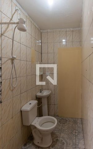 Casa à venda com 43m², 1 quarto e 1 vaga Casa à venda com 43m², 1 quarto e 1 vagaBanheiro 1