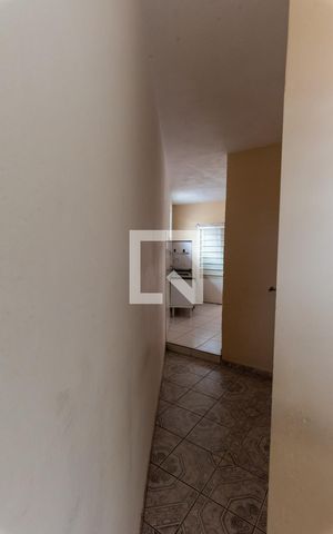 Casa à venda com 43m², 1 quarto e 1 vaga Casa à venda com 43m², 1 quarto e 1 vagaCorredor