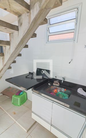 Casa à venda com 300m², 14 quartos e 2 vagas Casa à venda com 300m², 14 quartos e 2 vagasApt 1 - Lavanderia