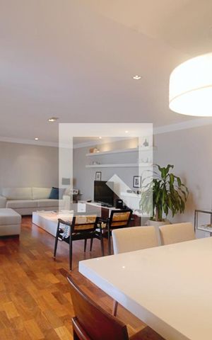 Apartamento à venda com 165m², 3 quartos e 3 vagas Apartamento à venda com 165m², 3 quartos e 3 vagasSala