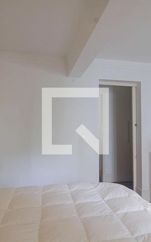 Apartamento à venda com 165m², 3 quartos e 3 vagas Apartamento à venda com 165m², 3 quartos e 3 vagasSuíte 2