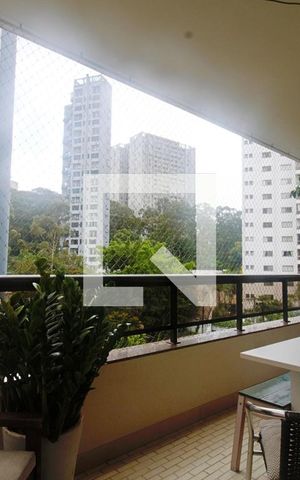 Apartamento à venda com 165m², 3 quartos e 3 vagas Apartamento à venda com 165m², 3 quartos e 3 vagasVaranda da Sala