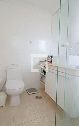Apartamento à venda com 165m², 3 quartos e 3 vagas Apartamento à venda com 165m², 3 quartos e 3 vagasBanheiro da Suíte 1