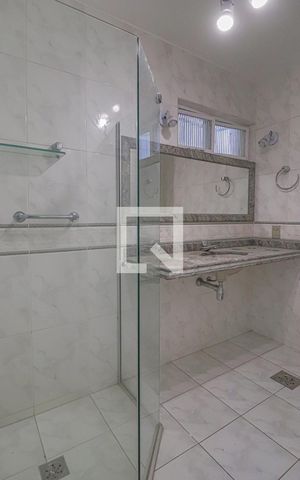 Apartamento à venda com 170m², 4 quartos e 3 vagasBanheiro do Corredor 
