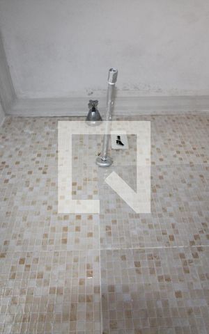Casa à venda com 175m², 2 quartos e 2 vagasBanheiro Suite 2