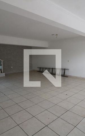 Casa à venda com 175m², 2 quartos e 2 vagasGaragem