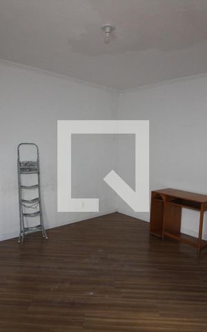 Casa à venda com 175m², 2 quartos e 2 vagasSuite 2
