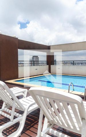 Apartamento para alugar com 65m², 2 quartos e 1 vagaPiscina