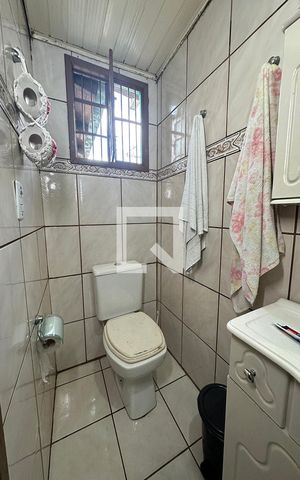 Casa à venda com 170m², 4 quartos e 2 vagasBanheiro da Suíte