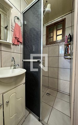 Casa à venda com 170m², 4 quartos e 2 vagasBanheiro da Suíte