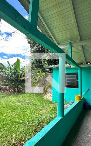 Casa à venda com 170m², 4 quartos e 2 vagasÁrea Externa