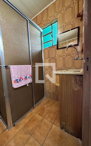 Casa à venda com 170m², 4 quartos e 2 vagasBanheiro Social