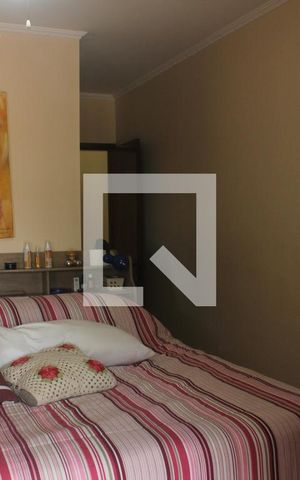Casa à venda com 150m², 3 quartos e 2 vagasSuíte