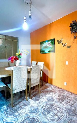 Casa à venda com 145m², 3 quartos e 2 vagas Casa à venda com 145m², 3 quartos e 2 vagasSala