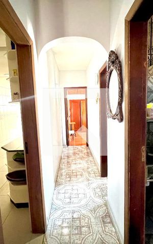 Casa à venda com 145m², 3 quartos e 2 vagas Casa à venda com 145m², 3 quartos e 2 vagasCorredor