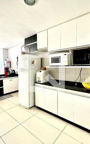 Casa à venda com 145m², 3 quartos e 2 vagas Casa à venda com 145m², 3 quartos e 2 vagasCozinha