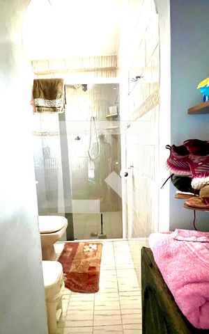 Casa à venda com 145m², 3 quartos e 2 vagas Casa à venda com 145m², 3 quartos e 2 vagascorredor