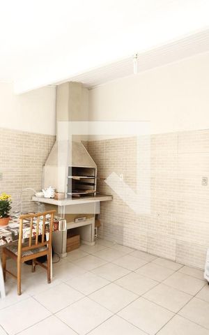 Casa à venda com 300m², 3 quartos e 2 vagasChurrasqueira