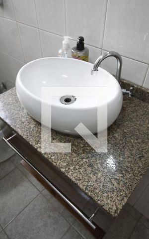 Casa à venda com 300m², 3 quartos e 2 vagasSuíte 3